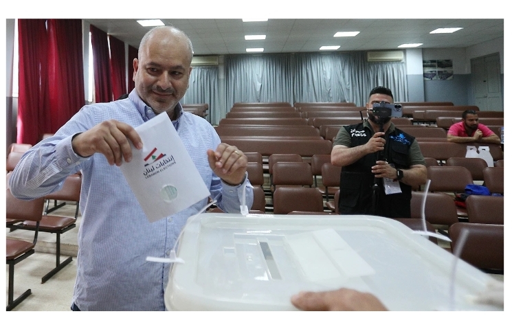 اقتراحات قوانين انتخابية لتعبئة الوقت