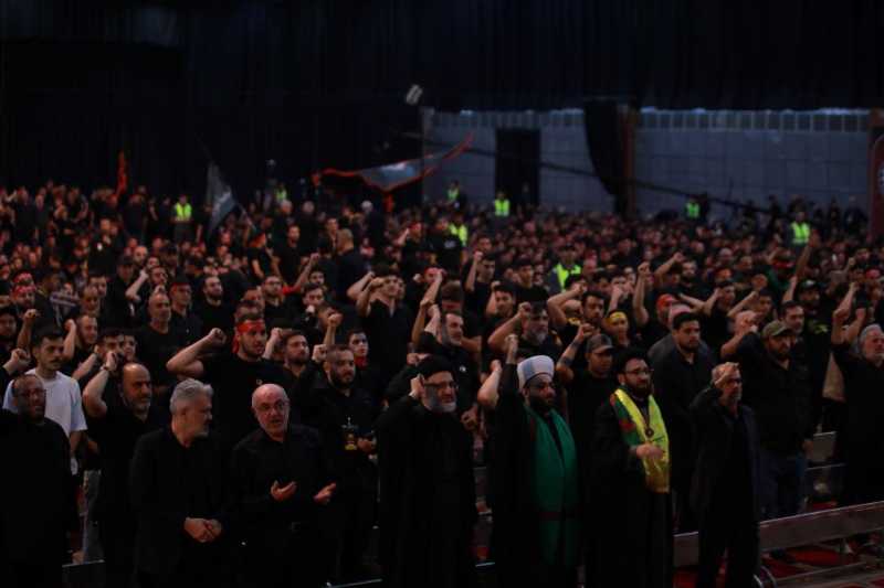 حزب الله أحيا الليلة الثانية من محرم في مجمع سيد الشهداء (ع) في الضاحية الجنوبية لبيروت.