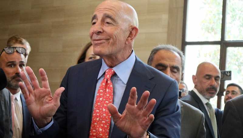 براك يستنسخ نرجسية ترامب براك يستنسخ نرجسية ترامب