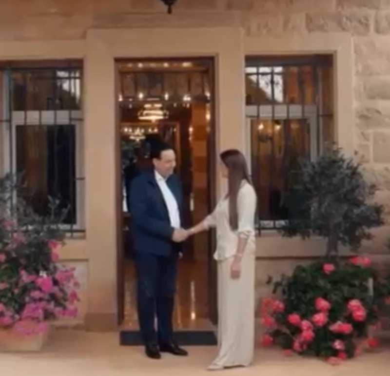 ترقبوا رئيس الحكومة السابق الدكتور حسان دياب نهار الجمعة  الساعة العاشرة مساءً على قناة الجزيرة
