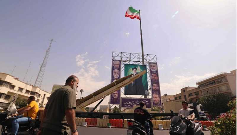 عقوبات بريطانية على وزارتي النفط والطاقة الإيرانيتين