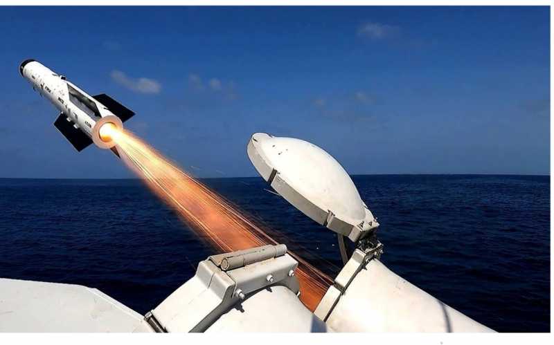 إيران تعلن إطلاق صواريخ موجهة بالذكاء الاصطناعي