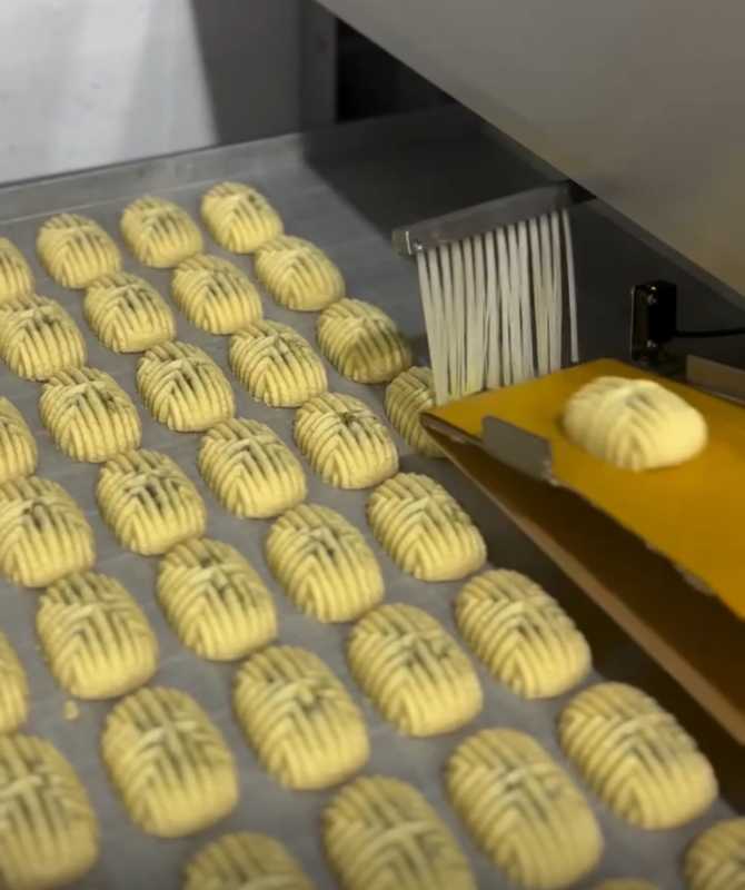 طيب الحلو عند حلويات الشرق طيب الحلو عند حلويات الشرق