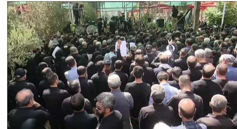 مراسم دفن قادة “الاقتدار الوطني” في إيران بحضور رسمي وشعبي واسع