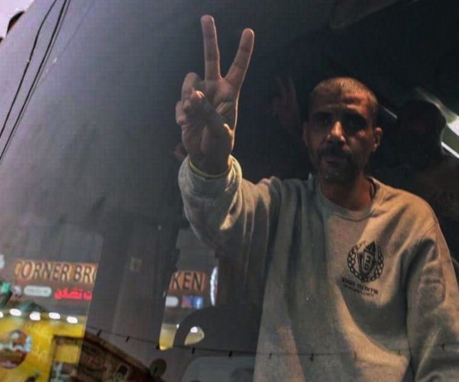 تحرير 110 أسرى فلسطينيين... بينهم زكريا الزبيدي