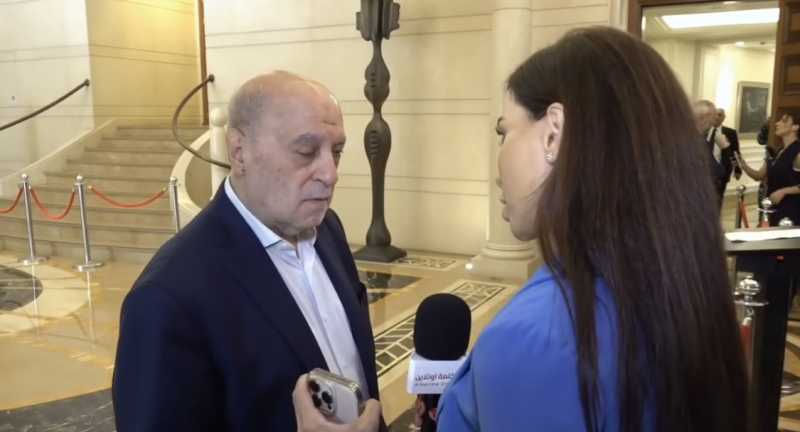 النائب الحاج أمين شري في معرض رده على اسئلة إيمان شويخ  الخبيثة