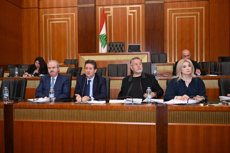 نرفض استحداث الضرائب والرسوم لسداد العجز...ونطالب بالنظر برواتب القطاع العام