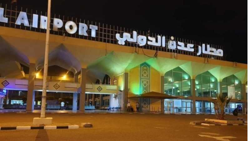 «الانتقالي» الجنوبي يغلق مطار عدن ويستنكر الإجراءات السعودية