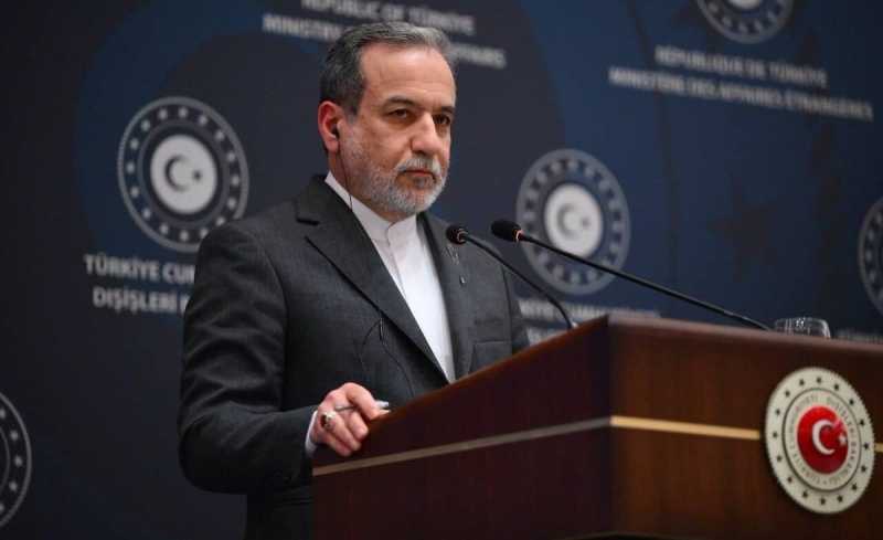 صرح وزير الخارجية الإيراني لشبكة سي إن إن بأنه في حال فشلت المفاوضات مع الولايات المتحدة، ستندلع حرب