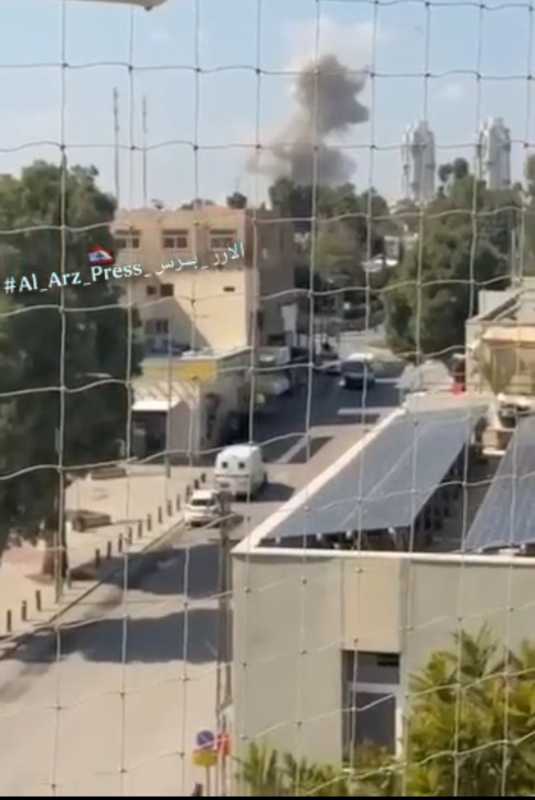 لحظة إطلاق "صاروخ فتح 2"  الإيراني في عملية الوعد الصادق 4