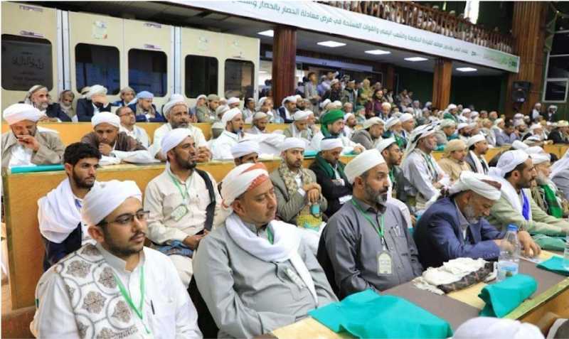 علماء اليمن يرفضون اتهامات سعودية باستهداف مكة والمدينة علماء اليمن يرفضون اتهامات سعودية باستهداف مكة والمدينة