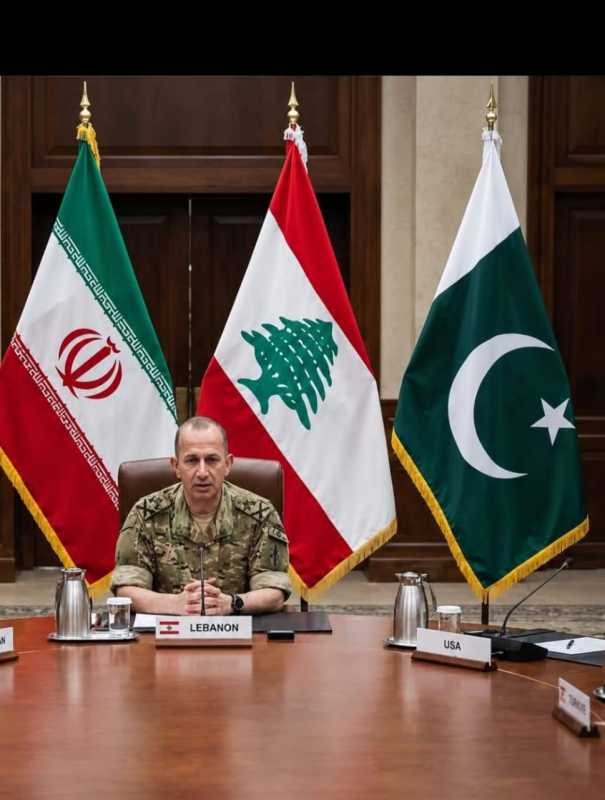 قائد الجيش إلى إسلام آباد... ونقوي في طهران