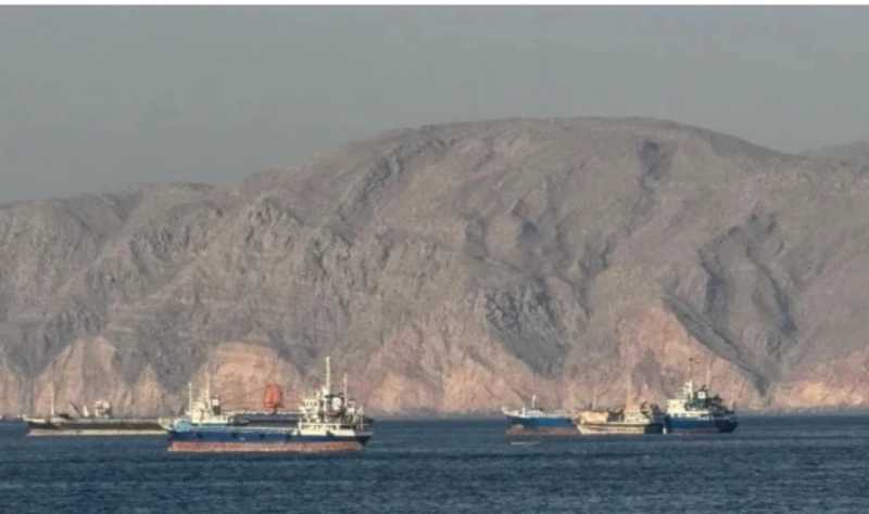 إحياء «المذكّرة» رهن سلوك واشنطن   طهران - مسقط اتفاق مؤقّت حول «هرمز»