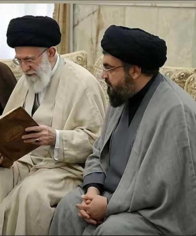 التلفزيون الإيراني الإعلان قريبًا عن القائد الأعلى الثالث للجمهورية الإسلامية في إيران