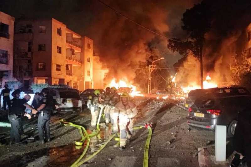 جيش العدو يستعد لعدة أيام من القتال جيش العدو يستعد لعدة أيام من القتال