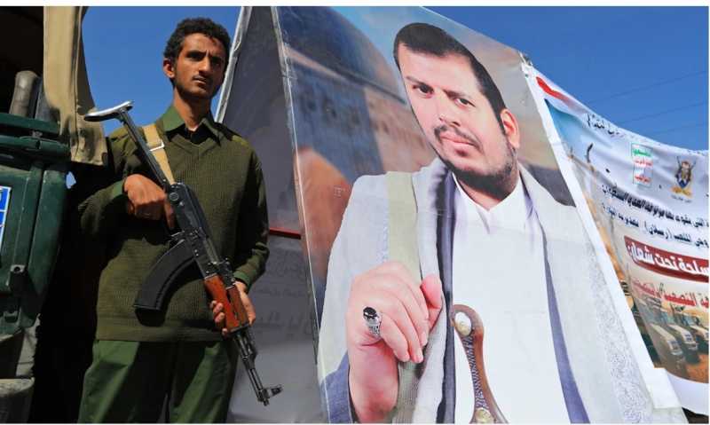 استكمال الطوق حول تعز صنعاء تشلّ الحركة الجوية في السـعودية