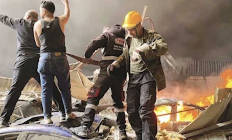 جريدة الاخبار  سلطة الوصاية تواصل تقديم الهدايا المجانيّة   «الأربعاء الدموي» العدو يرد على الهزيمة 