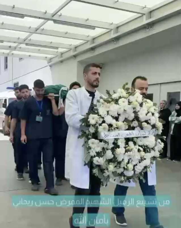 من تشييع الزميل في مركز لبنان الطبي الحدت الشــ هيد الممرض حسن المجتبى ريحاني.
