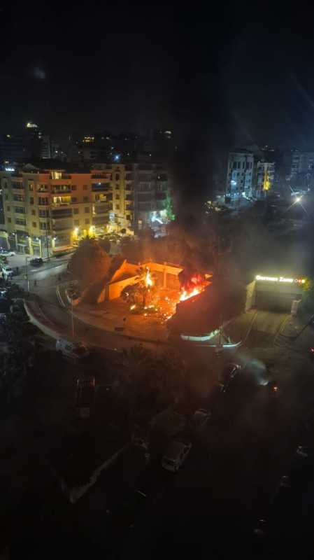 الحرس الثـوري  - حاملة الطائرات الأمريكية أبراهام لينكولن تنسحب الآن نحو أمريكا بعد استهدافها بالصوا