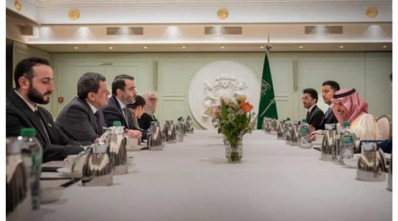 لقاءات تجمع عبدي والشيباني «قسد» ليست عدواً