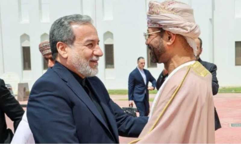 رسائل تحذير إيرانية إلى عُمان لا تُدخلوا أميركا في «هرمز»