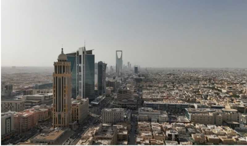 السعودية أمام «خيارات صعبة» السعودية أمام «خيارات صعبة»