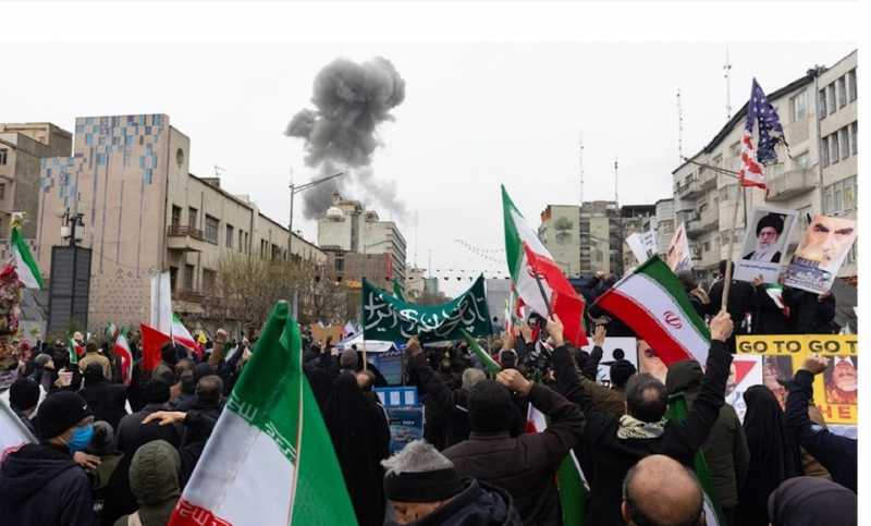 مسيرات مليونية تتحدّى العدوان إيران تتوقّع استهداف السواحل وعمليات أمنية