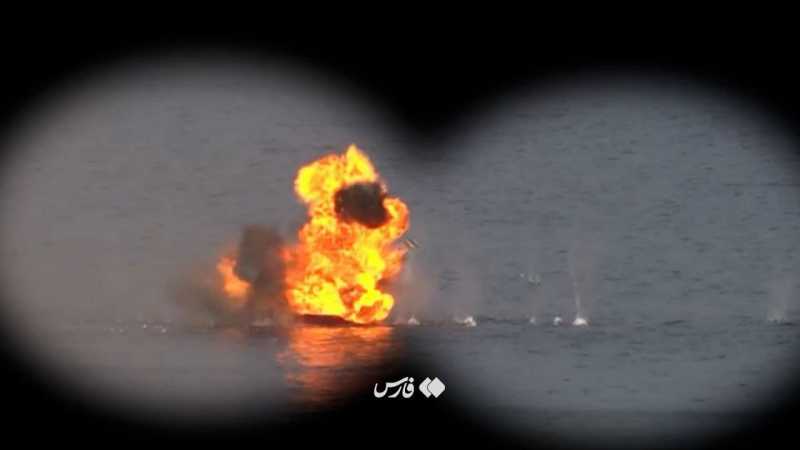 التلفزيون الإيراني  المرحلة الأولى من مناورات القوة البحرية لحرس الثورة شملت استخدام أسلحة استراتيجي