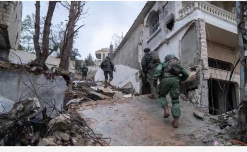 العدو الإسرائيلي يواصل حرق منازل الجنوب وتدميرها