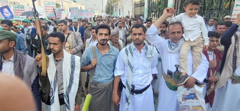 معادلة الحصار بالحصار... هل تخسر السعودية أهم أوراقها في حرب اليمن؟