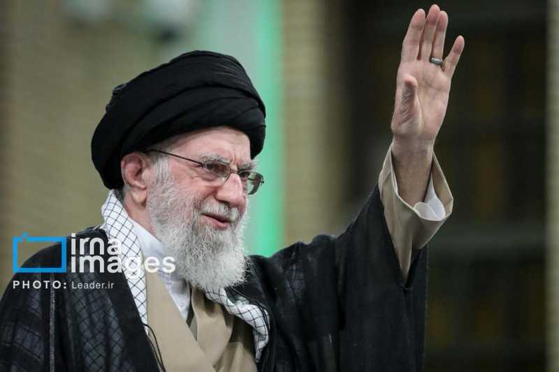 قائد الثروة الإسلامية يتبرع 5 مليارات تومان للإفراج عن السجناء المعسرين