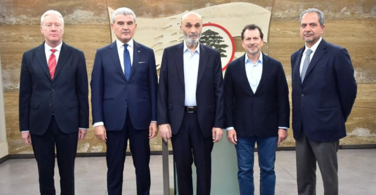 توقيف عميل خضع لدورات بإيطاليا وألمانيا وهل يستقيل وزراء "القوات" قبل الانتخابات؟