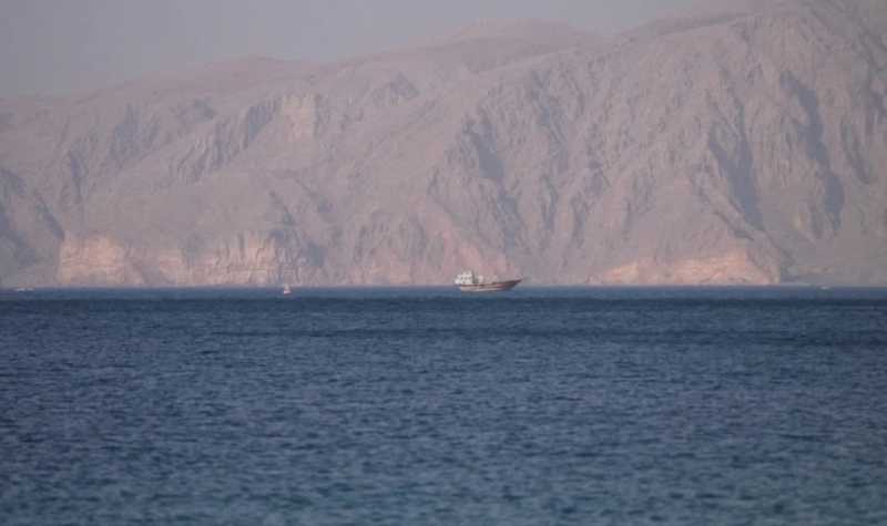 طهران تحذر من مصادرة أموالها ومن استمرار الاعتداءات الإسرائيلية على لبنان