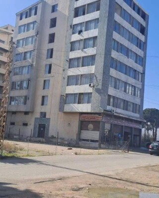 بلدية شتورة أصدرت إنذارا بإخلاء أحد المباني بسبب تصدعات وتشققات خطرة