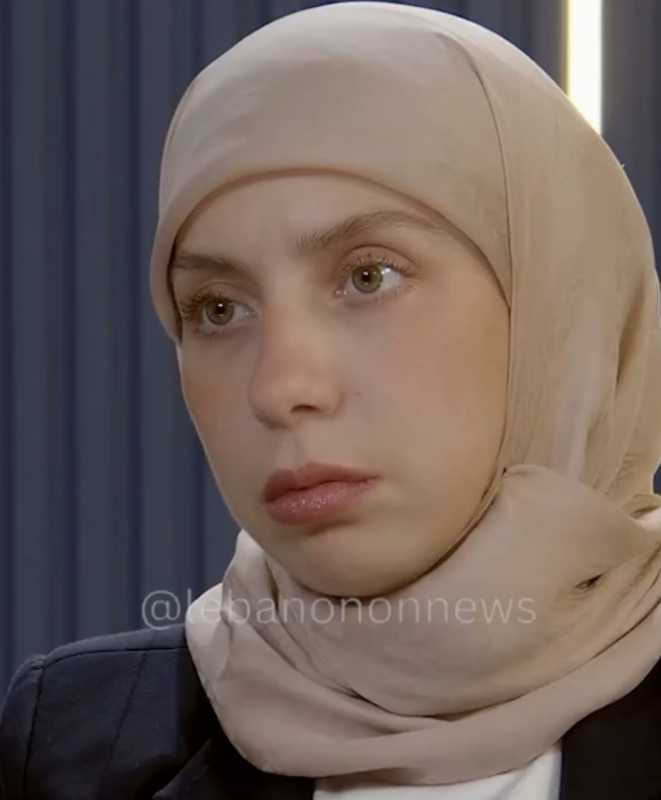 الاعلامية سحر غدار تصفع جبهة الكتائب