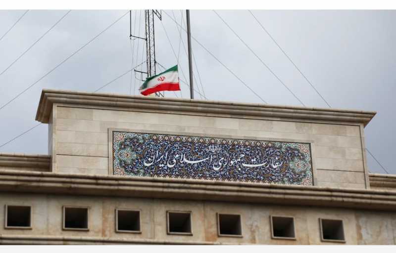 السعودية أمرت بطرد السفير الإيراني