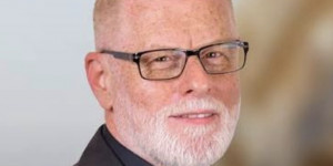 يتقدّم عضو مجلس بلدية بيروت المهندس عماد فقيه بأحرّ مشاعر العزاء والمواساة من   بلدية جويا 