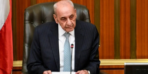 لماذا دعا بري إلى مناقشة سياسية للحكومة الآن؟