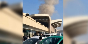 عودة سعودية إلى الوساطة العُمانية: صنعاء تغلق مطار الرياض
