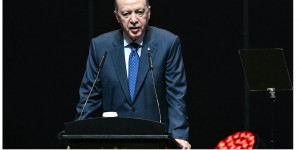 خبير إسرائيلي يتهم أنقرة ببناء محور بديل لإيران: تهديد استراتيجي متزايد