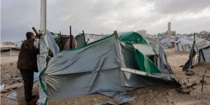 قطر تستنكر تأخر تنفيذ اتفاق غزة... والمنخفض الجوي يفاقم المعاناة