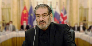 شمخاني: جاهزيتنا العسكرية عالية وأي مغامرة ضد إيران ستُكلّف غالياً