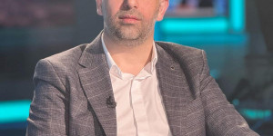 الباحث في العلاقات السياسية والدولية الدكتور حسن احمد