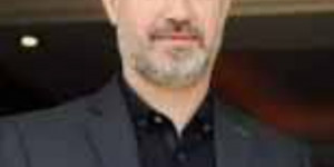 ظلم أبناء الوطن