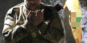 بالفيديو ماذا قالت من مواقف والدة الشهيد القائد حسين محمد ياغي