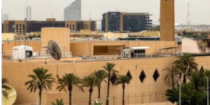 واشنطن تقلّص طواقم سفاراتها في 4 دول بالشرق الأوسط تحسّباً لتهديدات إيرانية