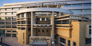 جامعة الحكمة تتراجع عن قرارها «التعسفي» ضد النازحين