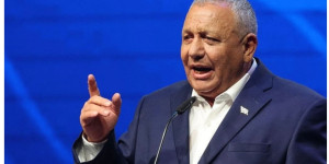 «كنيست» بلا أغلبية: هل تُفشل المعارضة ألاعيب نتنياهو؟