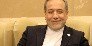 عراقجي: أوروبا ارتكبت خطأ استراتيجياً فادحاً