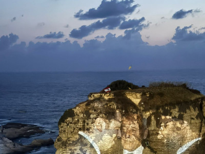 سلام يعتكف... ويصرُّ على الفتنة: أنوف فوق أنف نوّاف سلام يعتكف... ويصرُّ على الفتنة: أنوف فوق أنف نوّاف